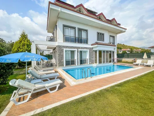 Villa Paradise 1