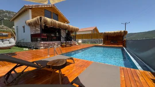 Villa Pear 1
