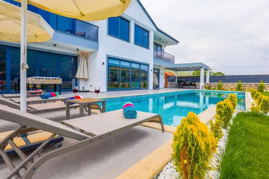 Villa Saraylı