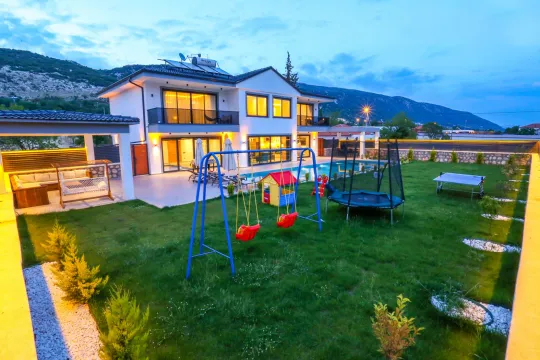 Villa Saraylı