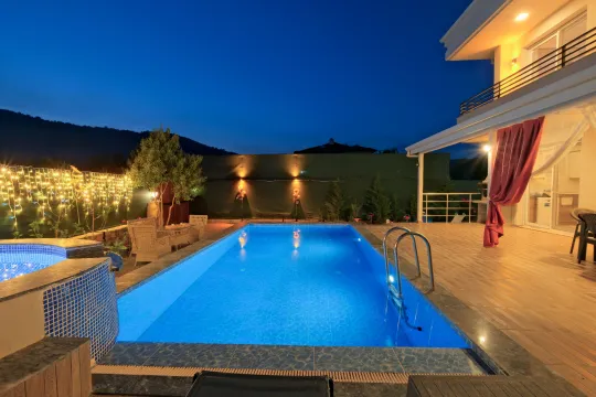 Villa Shine