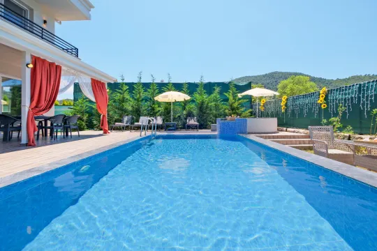 Villa Shine