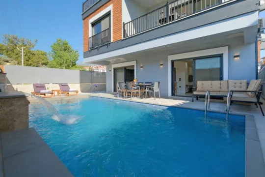 Villa White 1