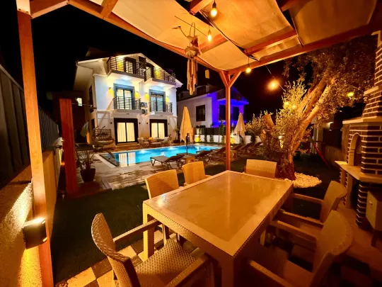 Villa Bee B